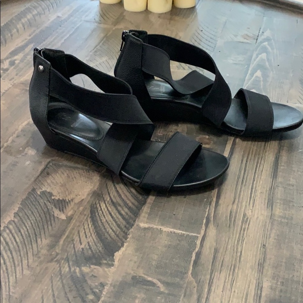 Simply Vera stretch wedge sandals